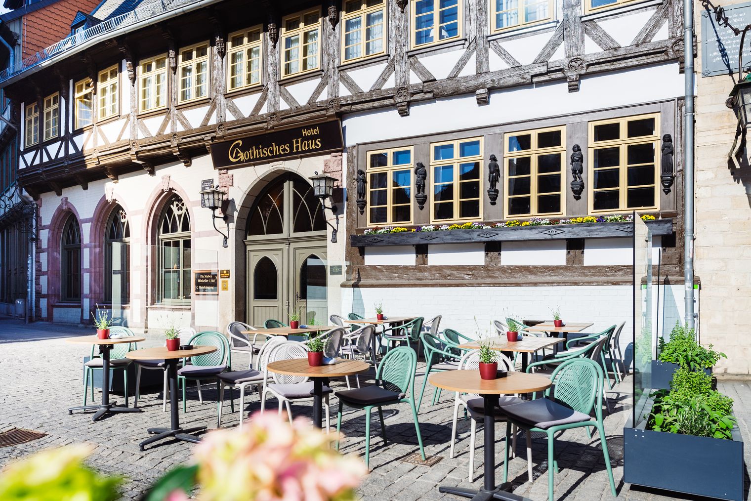 Außenansicht Sommer (c) Gothisches Haus