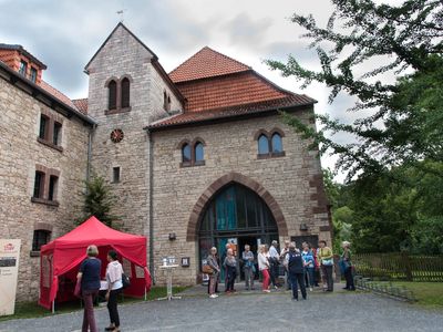 Kloster Brunshausen - Eingang Portal zur Geschichte