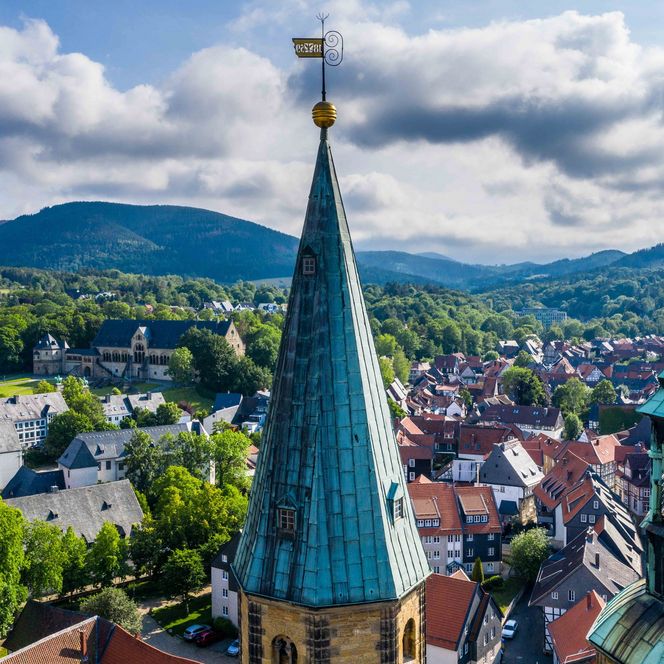 Blick über die Marktkirche in Goslar