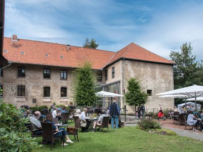 Kloster Brunshausen - Garten Rosencafe