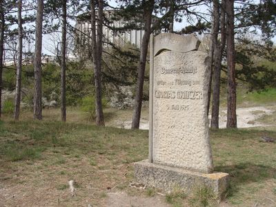 Gedenkstein am Schlachtberg 2022