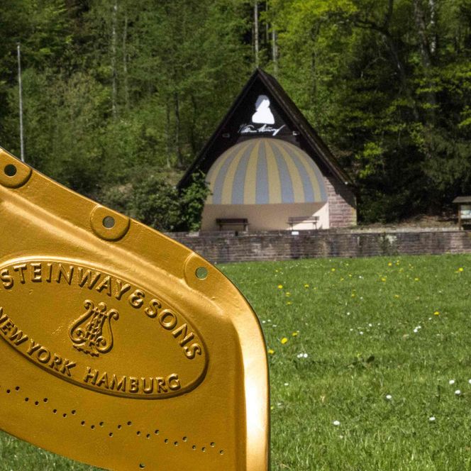 Guss-Muschel im Steinway Park Seesen