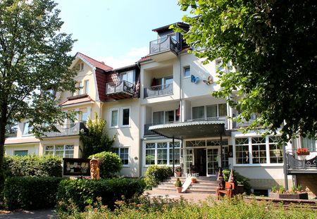 Haupteingang Parkhotel Weber Müller