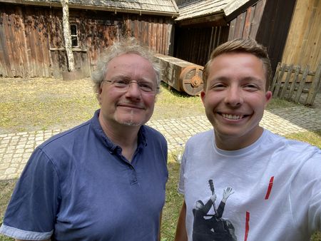 Christian Barsch und Luca Weber vor der Grube Samson