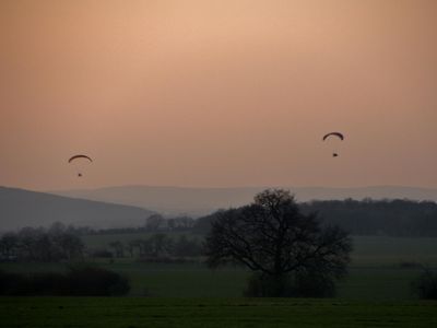 Gleitschirmflieger auf dem Saßberg