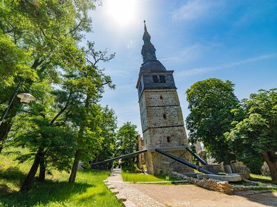 Schiefer Turm