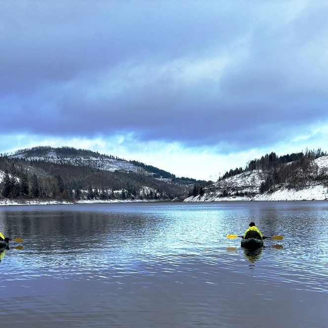 rafts on trails - Winter an der Okertalsperre