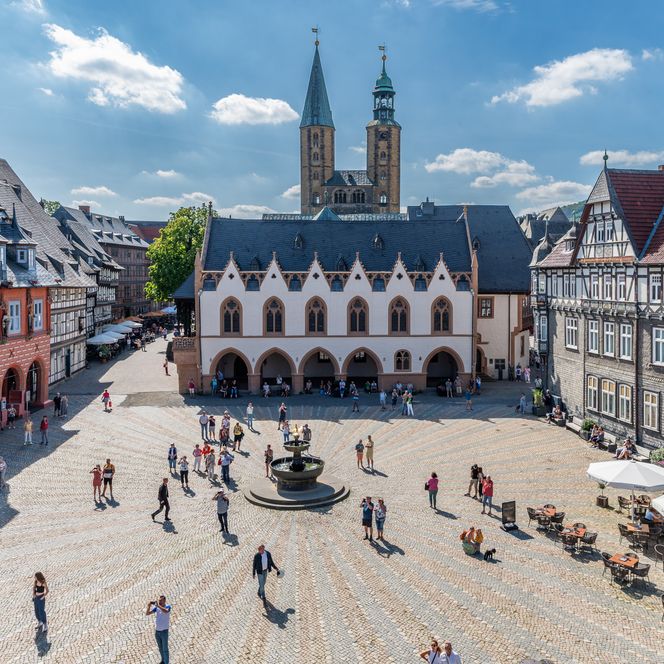Marktplatz Goslar mit Rathaus