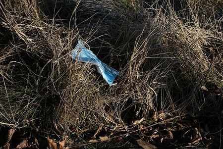 weggeschmissene Maske